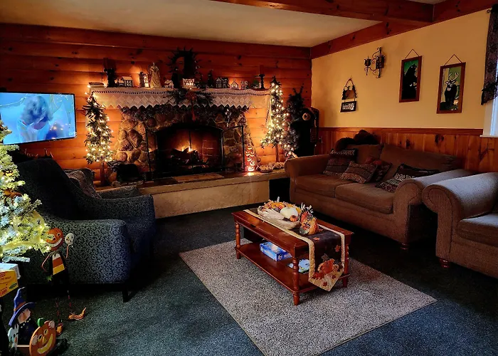 Covered Bridge River View Lodge (Adults Only)